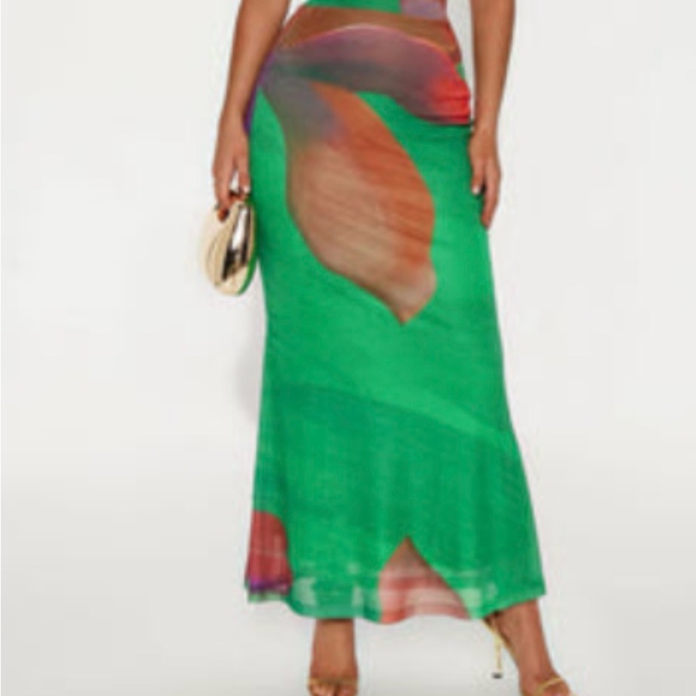 Brand New Fashion Nova shirt Elegant Green and Multicolor Women's Skirt